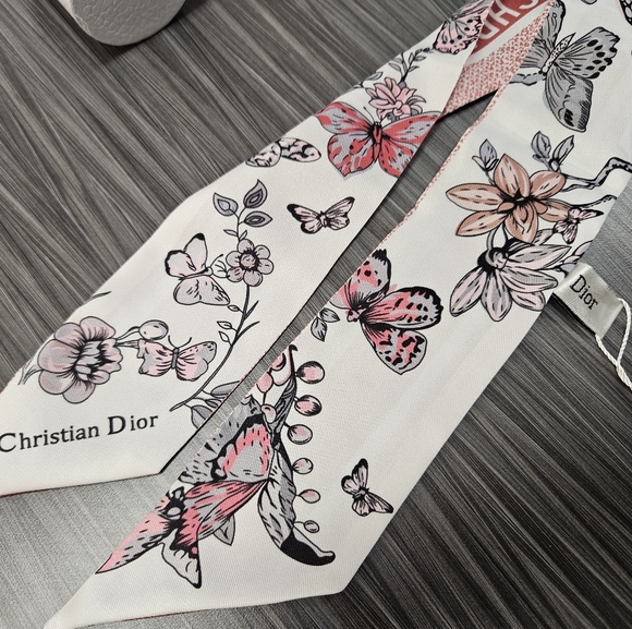 NEW Dior Pink & White Floral Neck/ Bag Scarf - CD Parfume Line - Picture 2 of 10